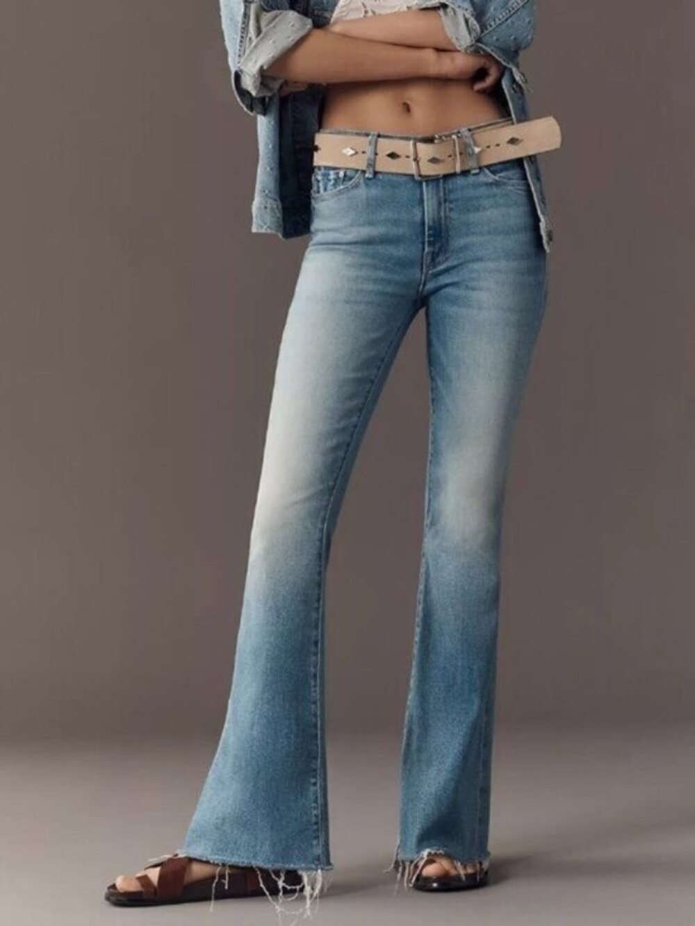 New! Mother The Weekender Mid-Rise Fray Jeans